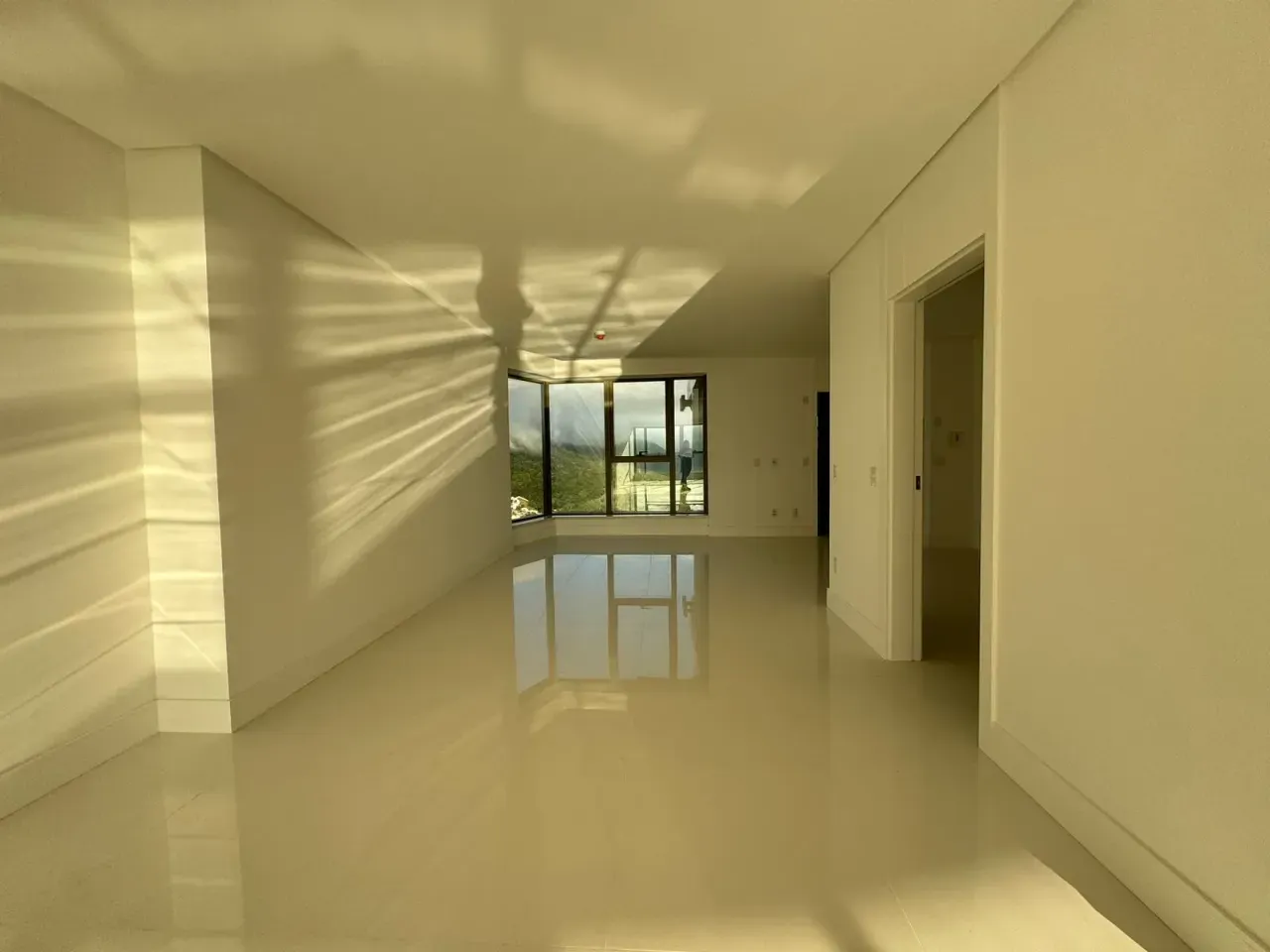 Apartamento no Edifício Yachthouse com 4 suítes em Balneário Camboriú — foto 1
