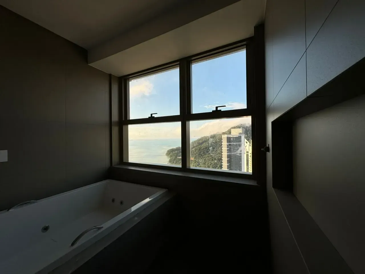 Apartamento no Edifício Yachthouse com 4 suítes em Balneário Camboriú — foto 6