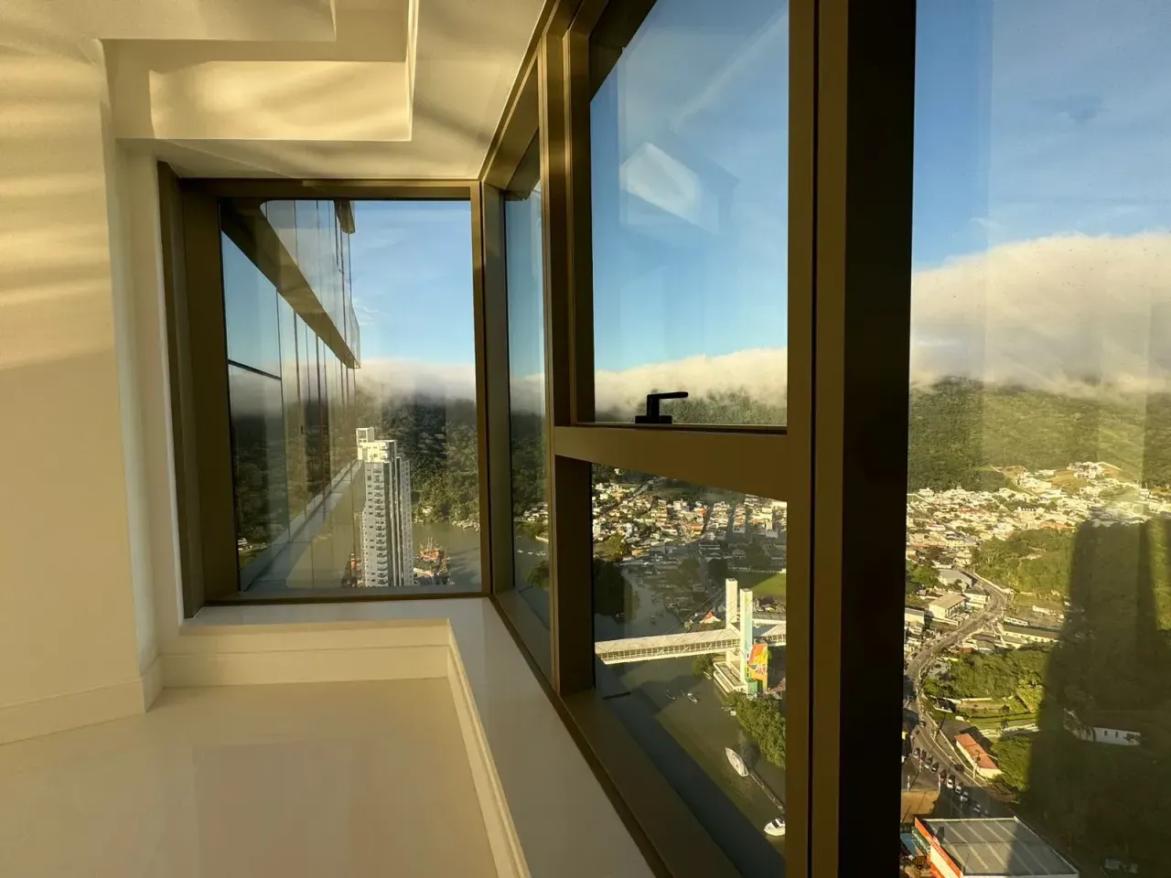 Apartamento no Edifício Yachthouse com 4 suítes em Balneário Camboriú — foto 26