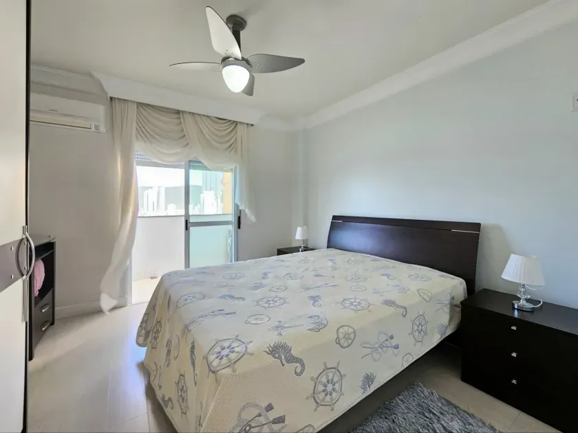 Apartamento no Edifício Villa Cora com 3 suítes em Balneário Camboriú — foto 21
