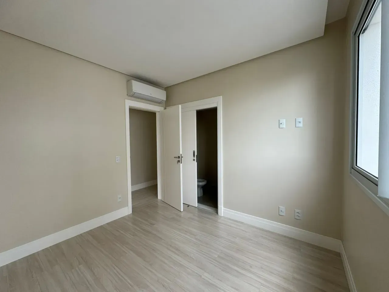Apartamento no Edifício Vision Tower com 4 suítes em Balneário Camboriú — foto 2