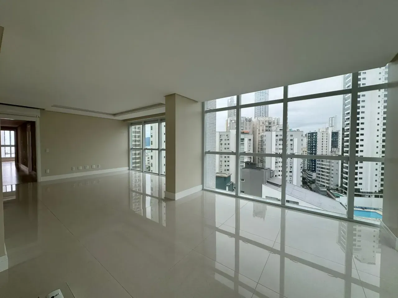 Apartamento no Edifício Vision Tower com 4 suítes em Balneário Camboriú — foto 12