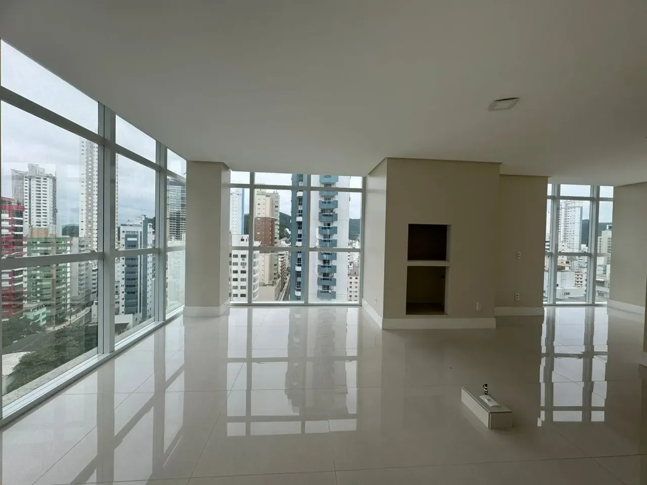 Apartamento no Edifício Vision Tower com 4 suítes em Balneário Camboriú — foto 6