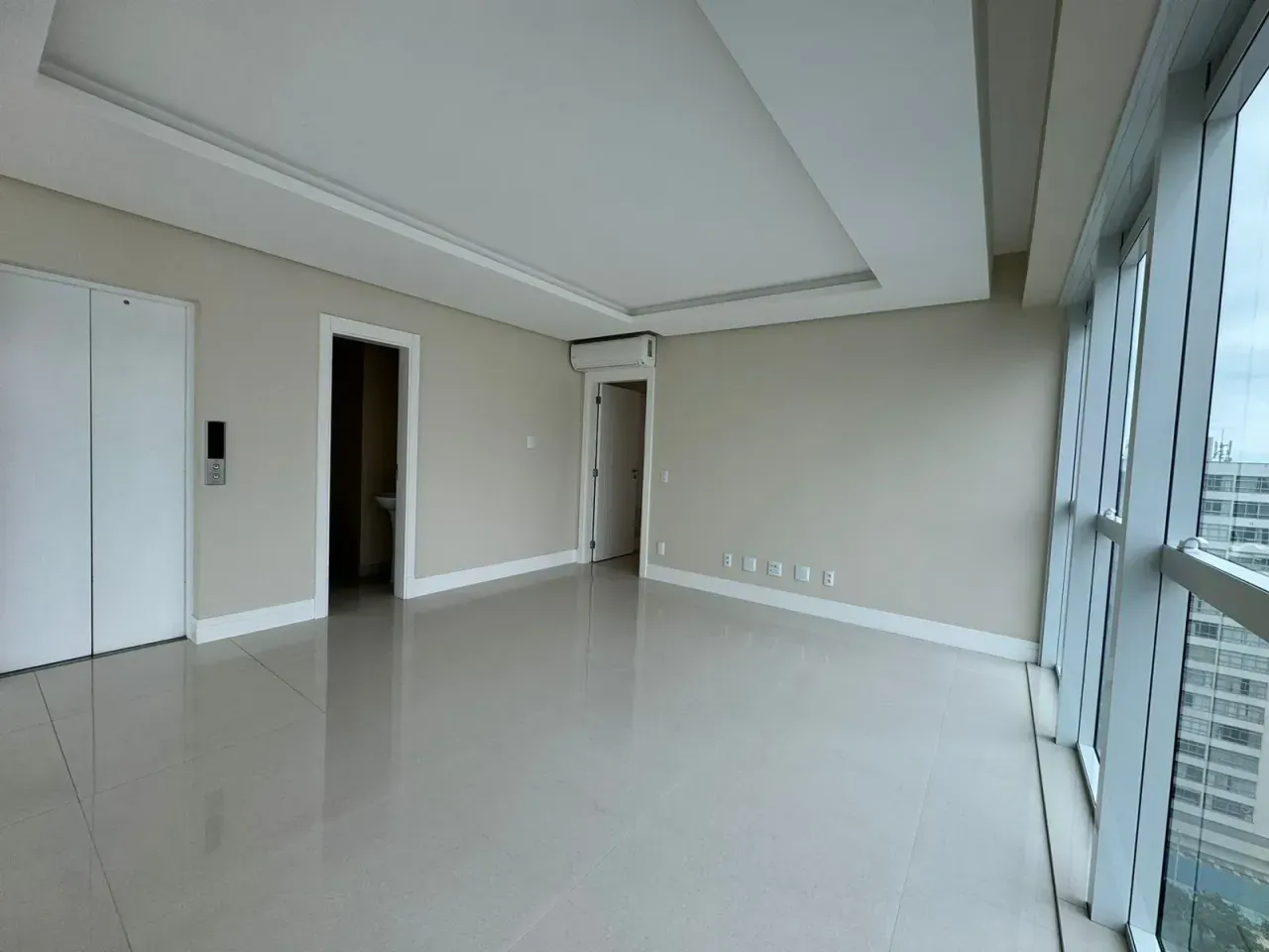 Apartamento no Edifício Vision Tower com 4 suítes em Balneário Camboriú — foto 8