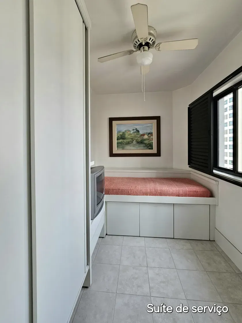 Apartamento no Edifício Tour Royalle com 3 dormitórios em Balneário Camboriú — foto 10