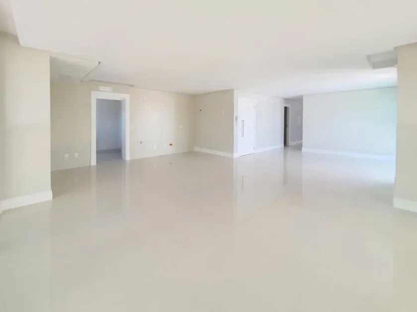 Apartamento no Edifício Eleganza Tower com 4 suítes em Balneário Camboriú — foto 3