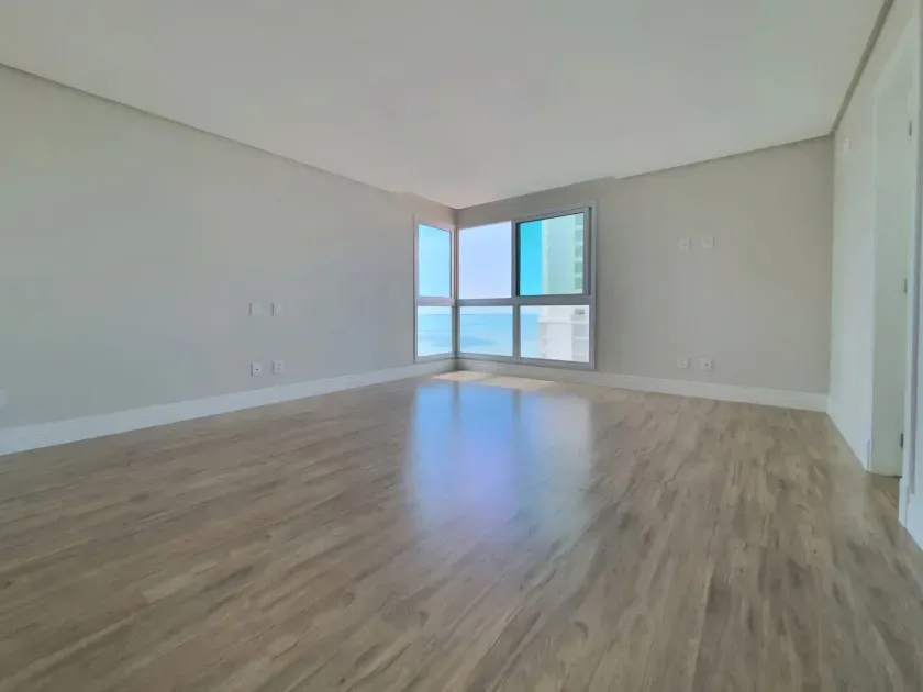 Apartamento no Edifício Eleganza Tower com 4 suítes em Balneário Camboriú — foto 4