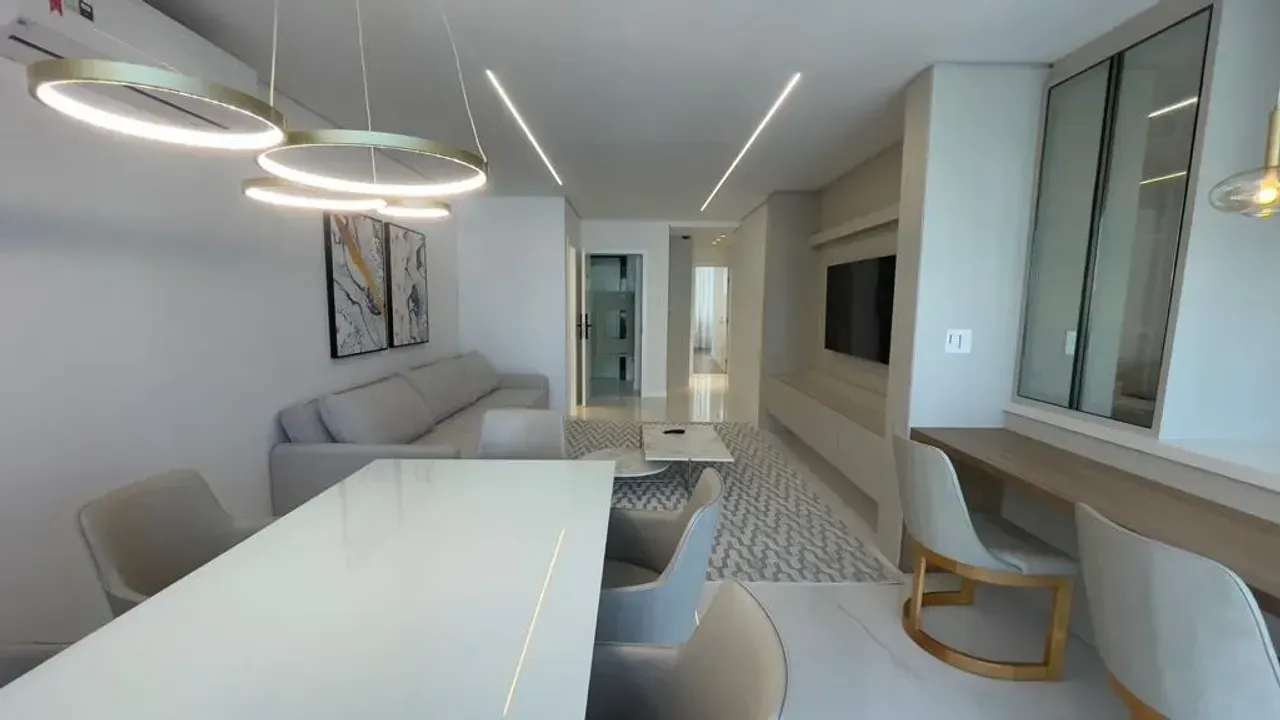Apartamento no Edifício Dresden Residence com 3 suítes em Balneário Camboriú — foto 11