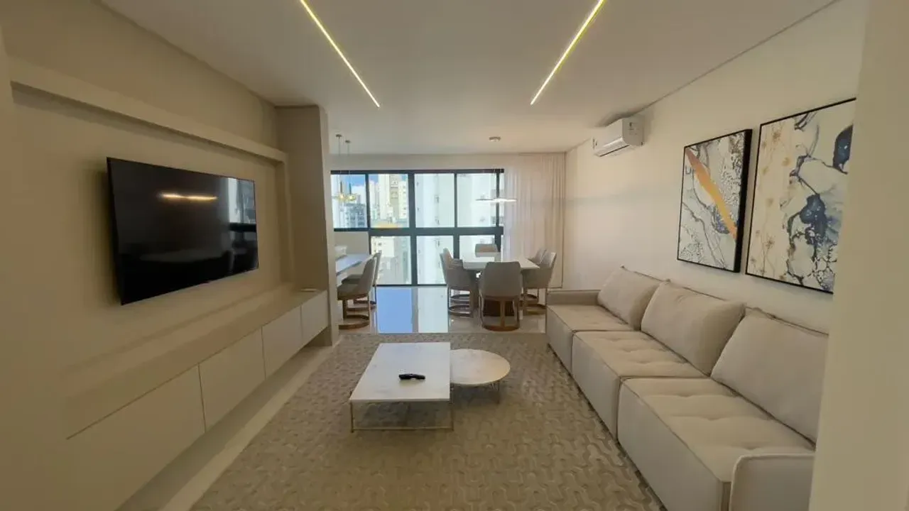Apartamento no Edifício Dresden Residence com 3 suítes em Balneário Camboriú — foto 17
