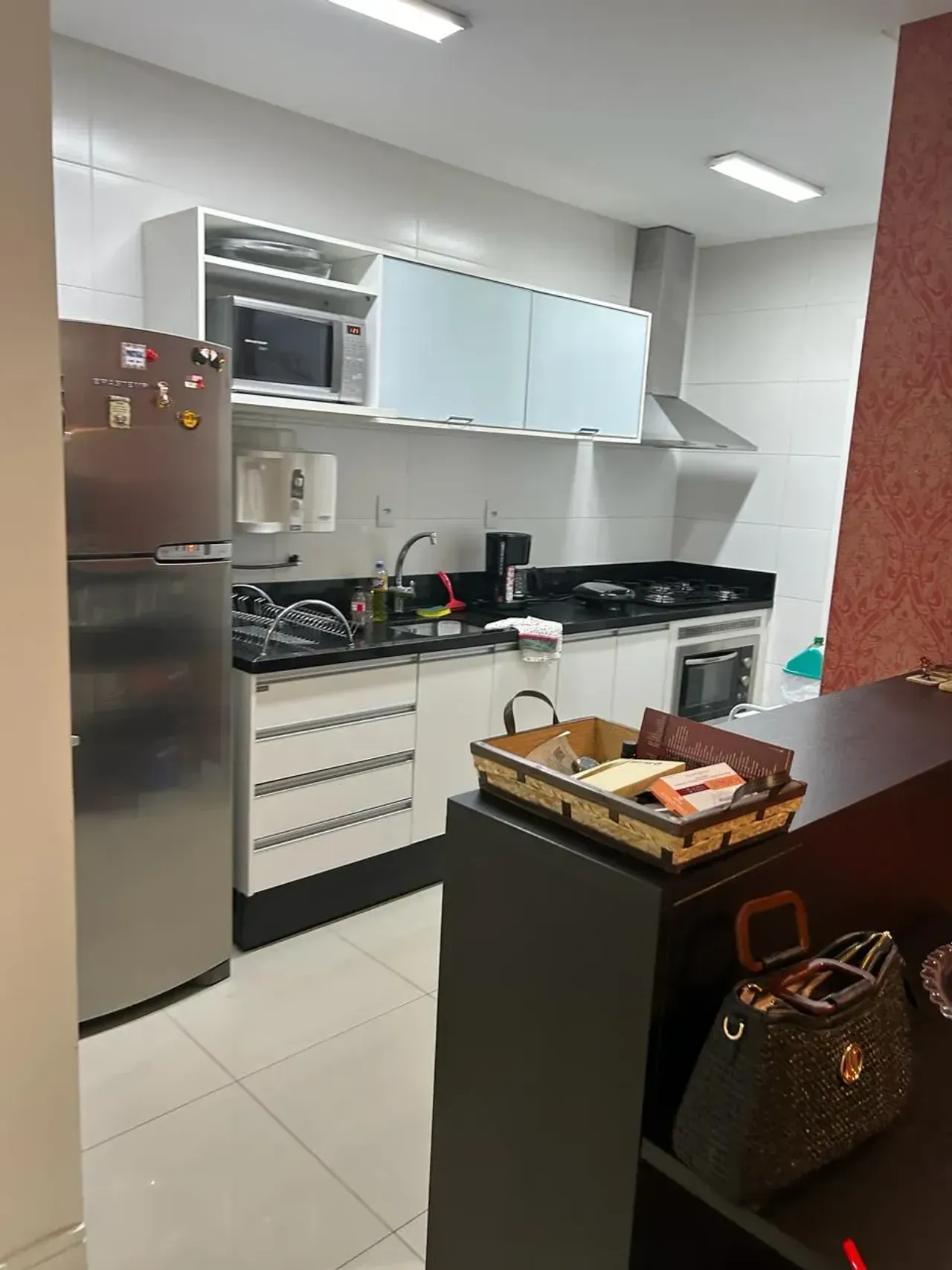 Apartamento no Edifício Figueira da Foz com 3 dormitórios em Balneário Cambroriú — foto 1