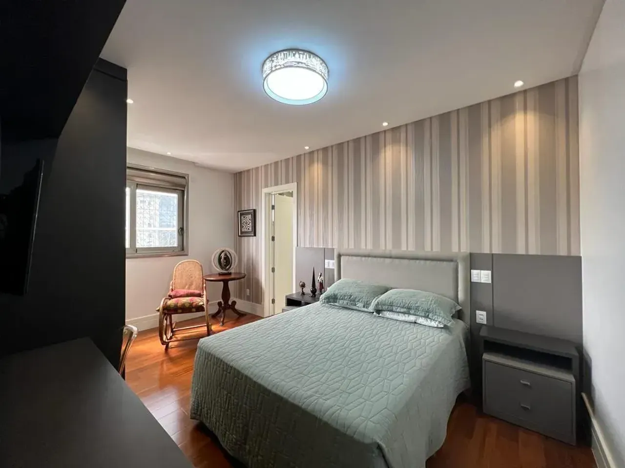 Apartamento no Edifício Apogee com 5 suítes em Balneário Camboriú — foto 7