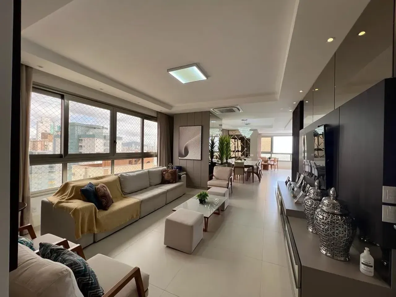 Apartamento no Edifício Apogee com 5 suítes em Balneário Camboriú — foto 4