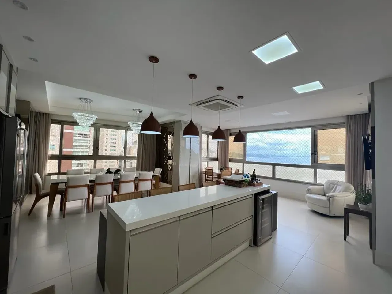 Apartamento no Edifício Apogee com 5 suítes em Balneário Camboriú — foto 10