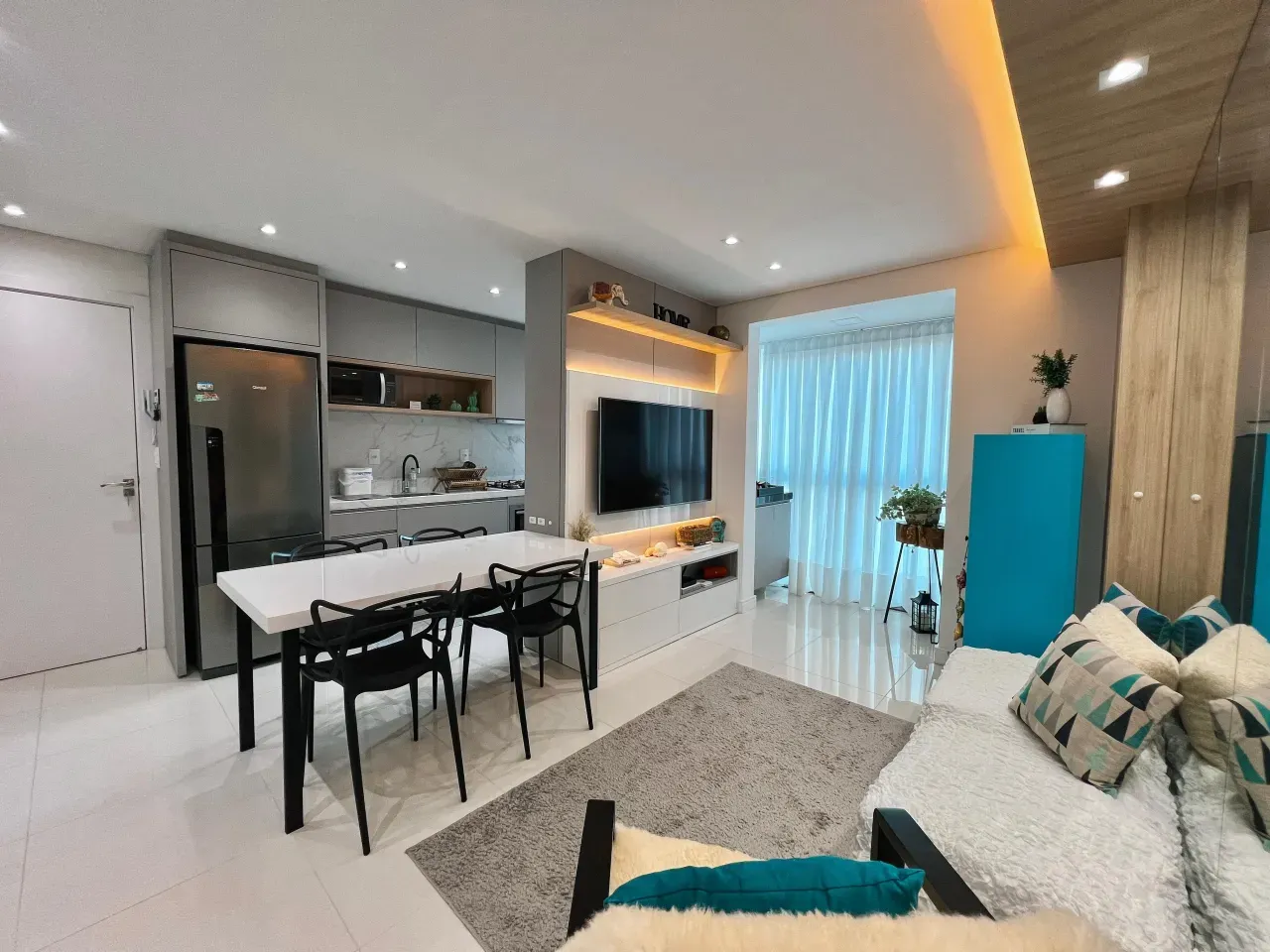 Oportunidade: Apartamento mobiliado com 2 suítes 2 vagas de garagem na Brava