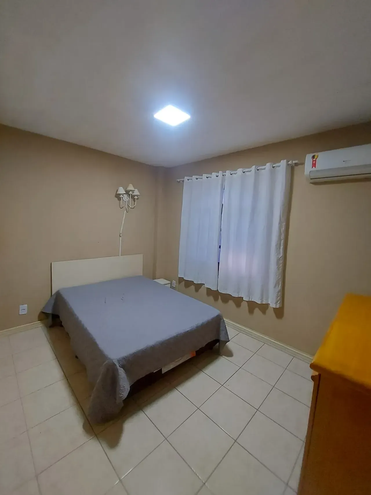 Apartamento com ótima localização, 2 dormitórios no Centro de Balneário Camboriú — foto 3