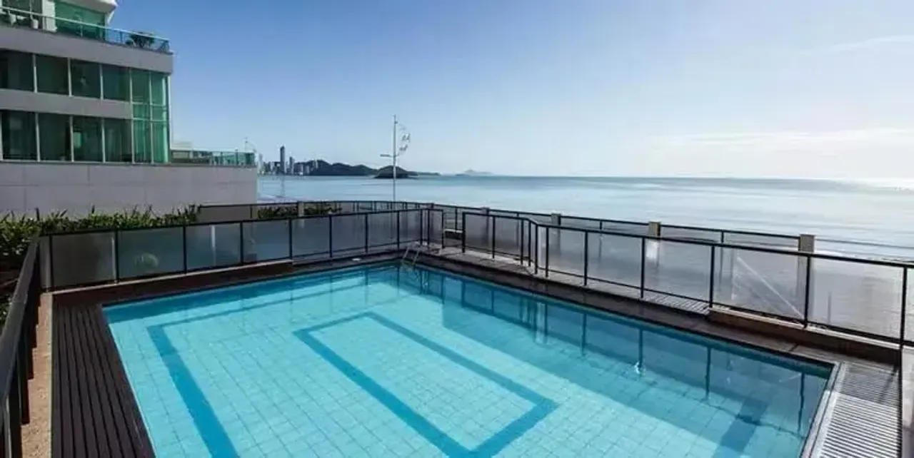 Apartamento no Residencial Império do Sol com 3 dormitórios em Balneário Camboriú