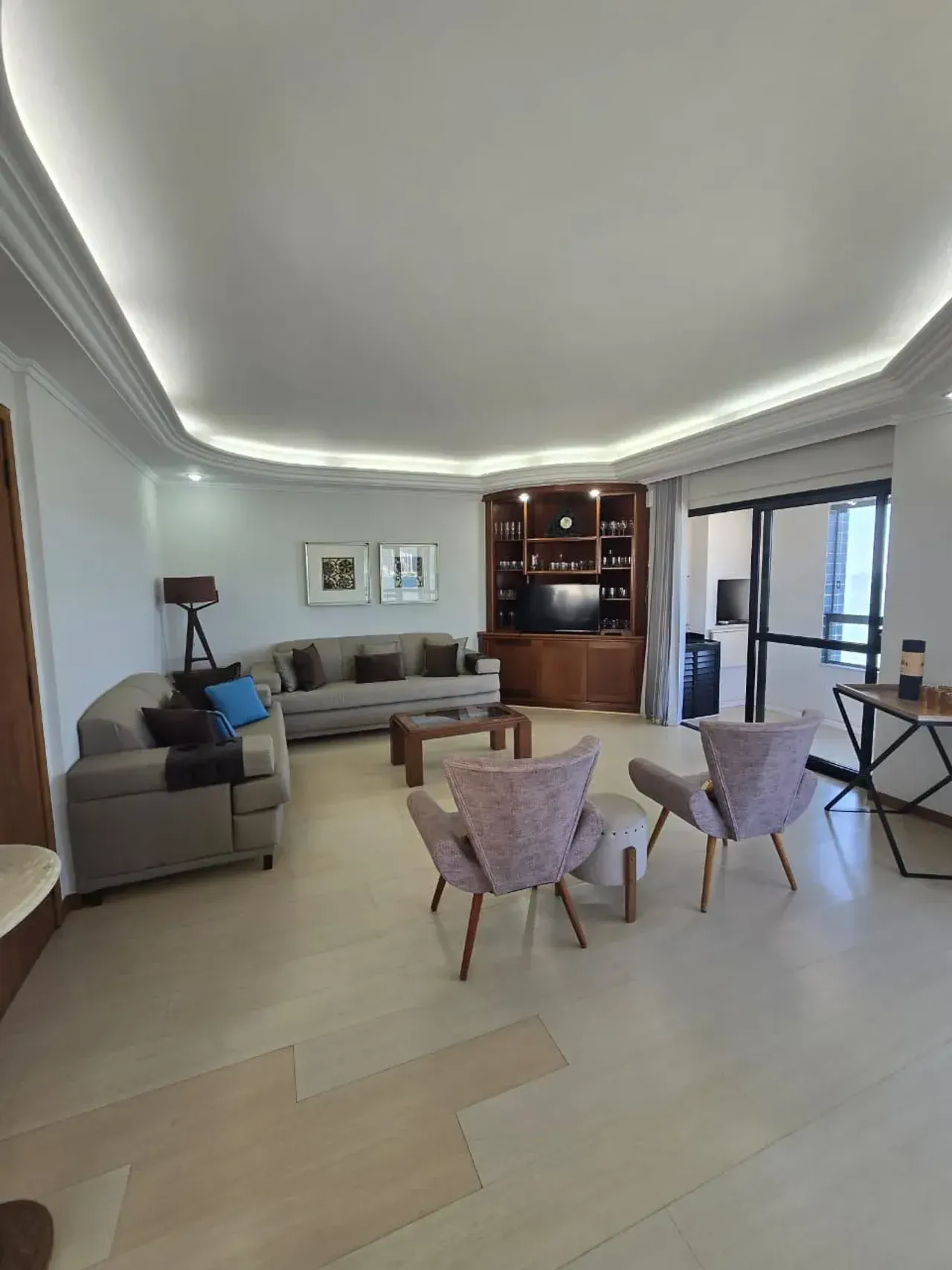 Apartamento no Edifício Maison Royale com 3 suítes em Balneário Camboriú — foto 5