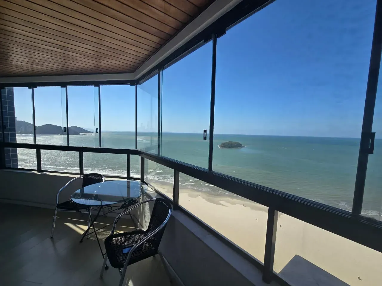 Apartamento no Edifício Maison Royale com 3 suítes em Balneário Camboriú — foto 7