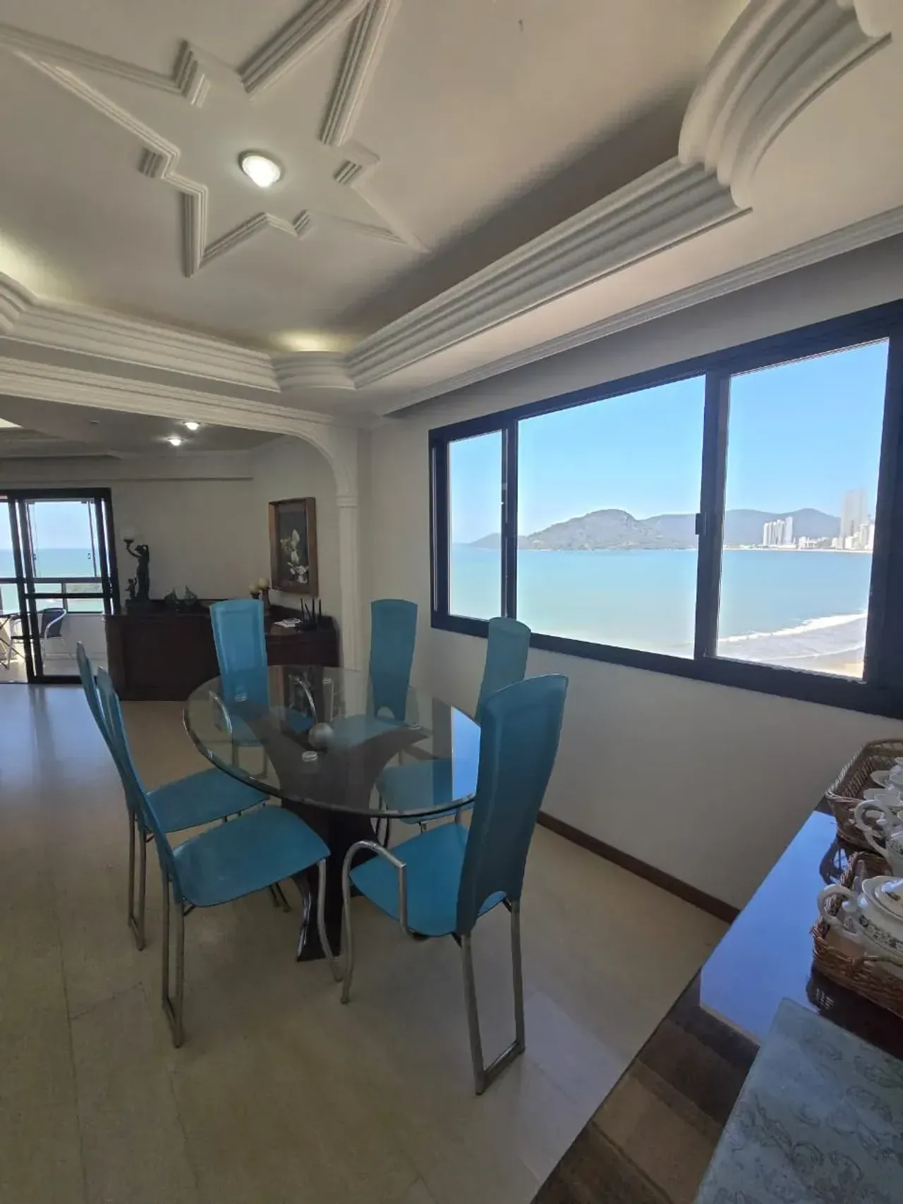 Apartamento no Edifício Maison Royale com 3 suítes em Balneário Camboriú — foto 10
