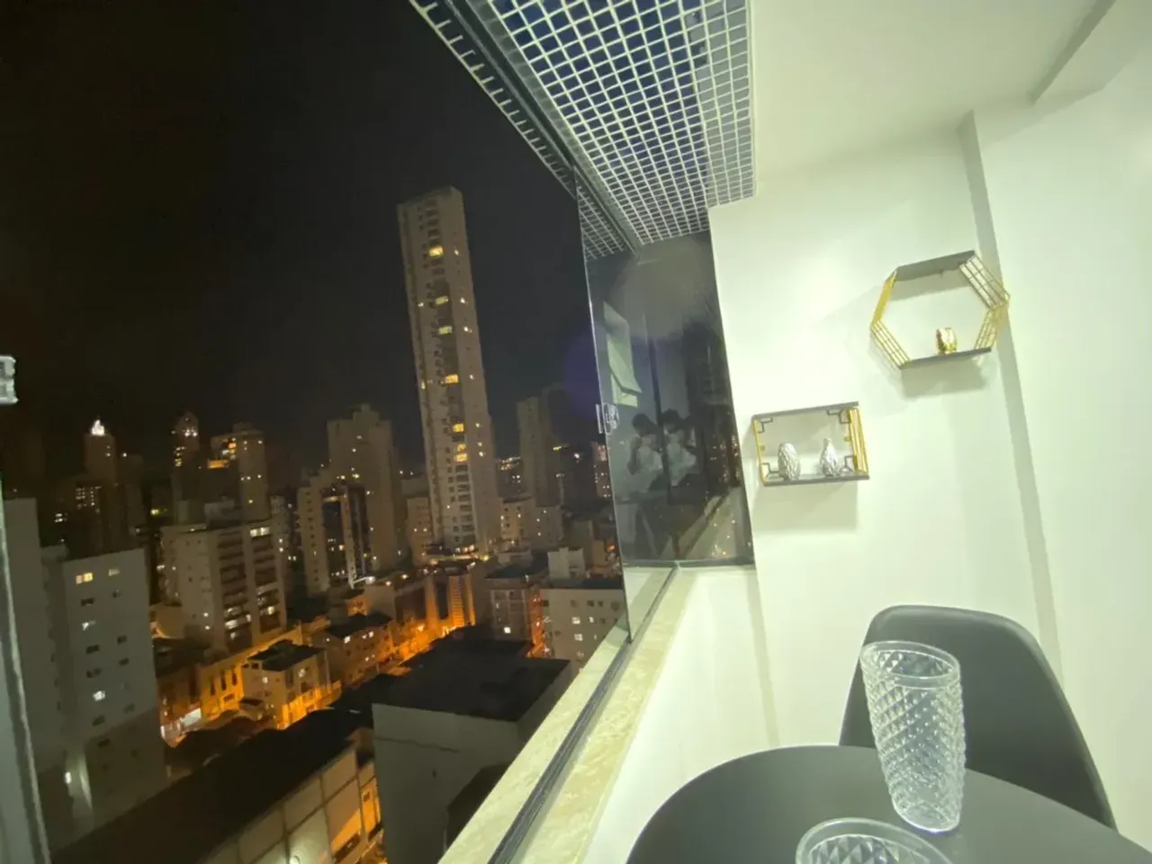 Apartamento no Edifício Las Vegas com 2 dormitórios em Balneário Camboriú — foto 4