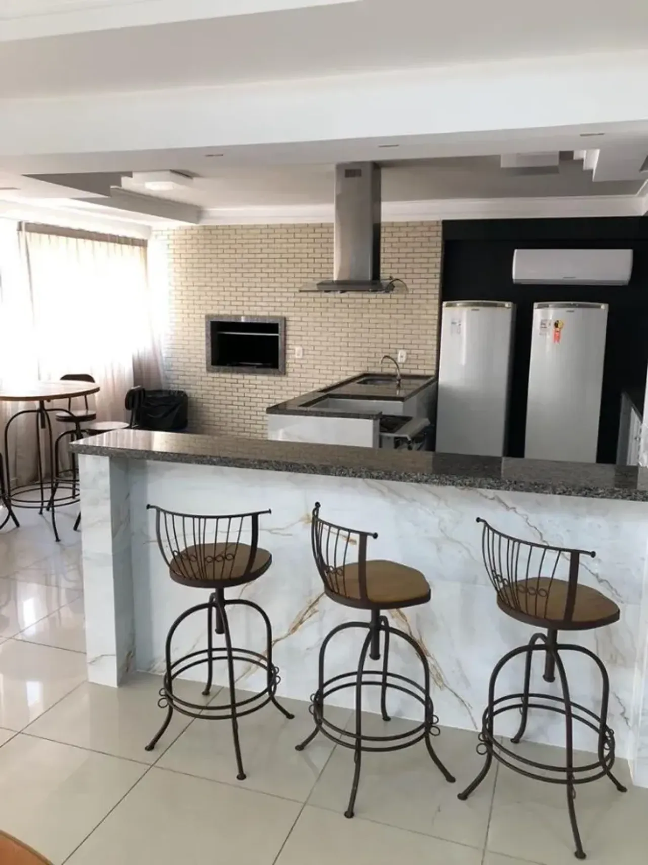 Apartamento no Edifício Las Vegas com 2 dormitórios em Balneário Camboriú — foto 17