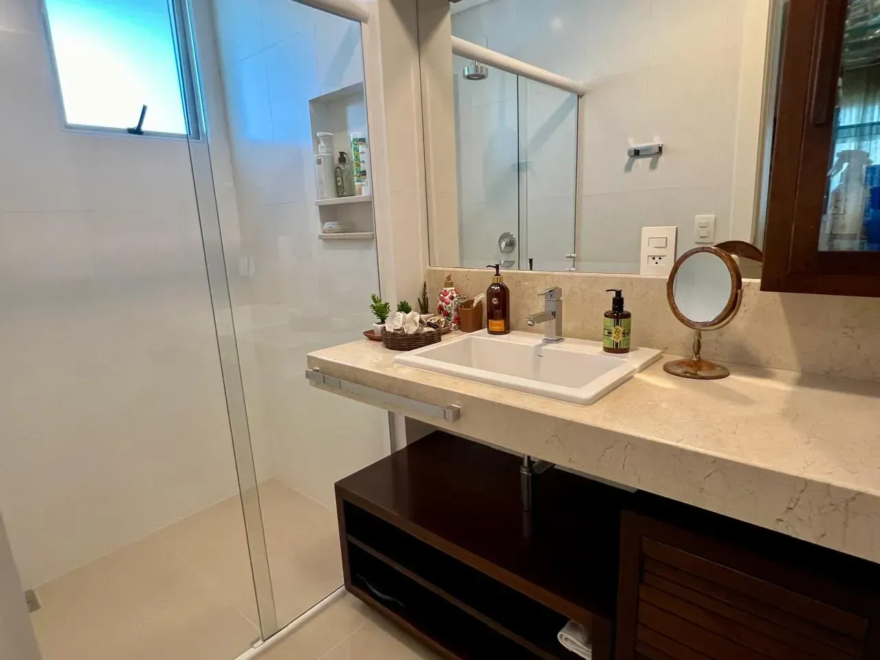Apartamento no Edifício Alexandria com 3 suítes em Balneário Camboriú — foto 19