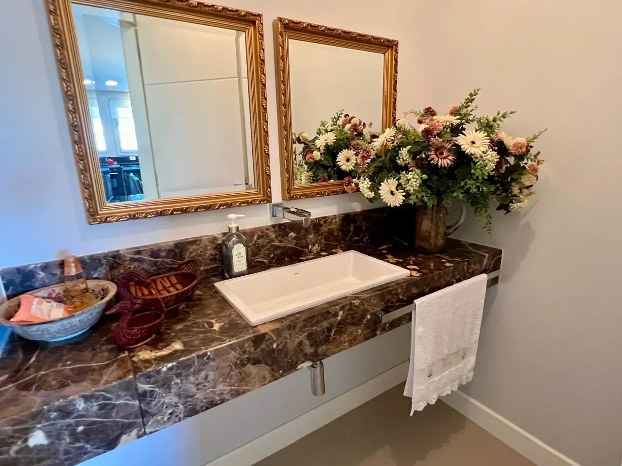Apartamento no Edifício Alexandria com 3 suítes em Balneário Camboriú — foto 7