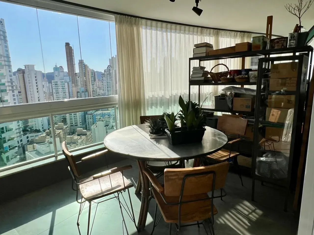 Apartamento no Edifício Alexandria com 3 suítes em Balneário Camboriú — foto 4