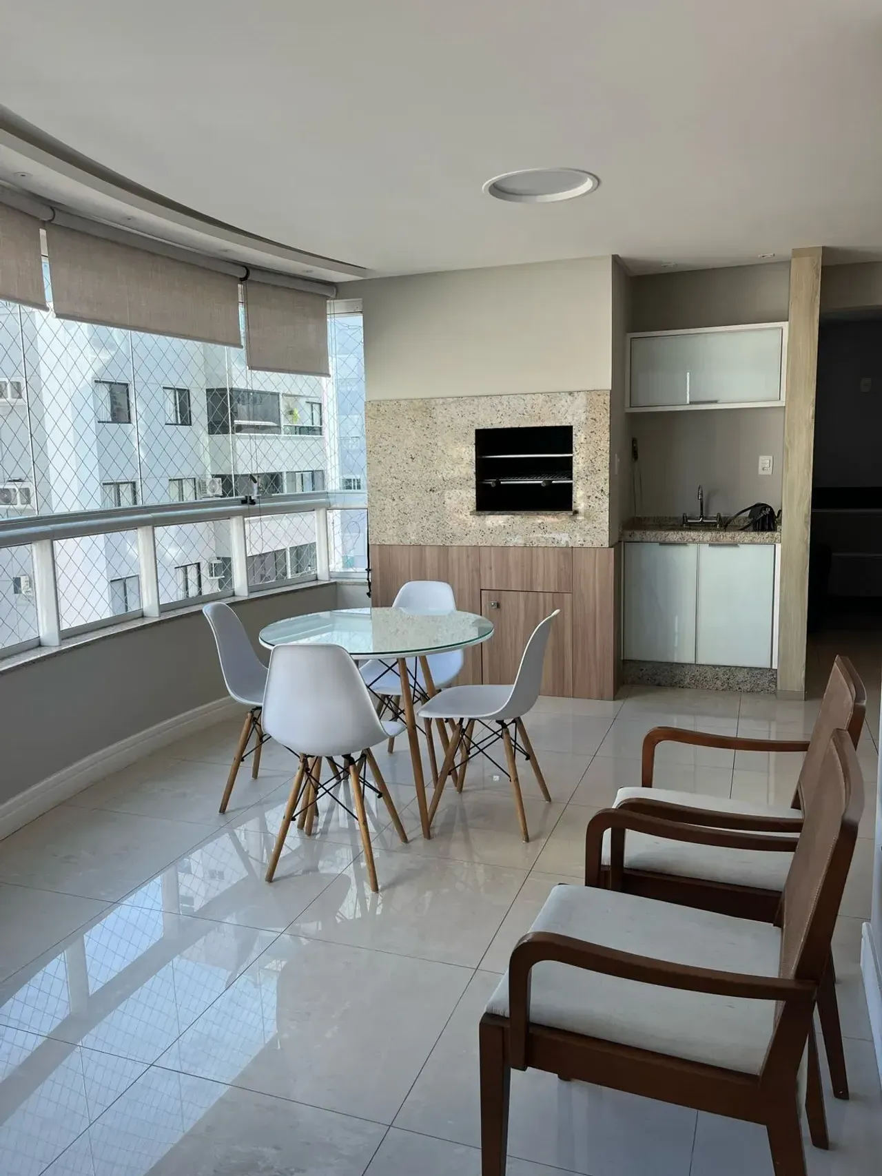 Apartamento com 1 suíte, 1 demi e 2 vagas de garagem no Centro de Balneário Camboriú — foto 5