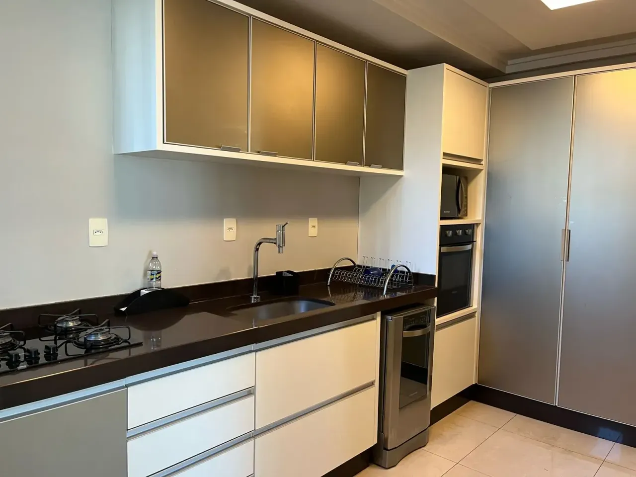 Apartamento com 1 suíte, 1 demi e 2 vagas de garagem no Centro de Balneário Camboriú — foto 13
