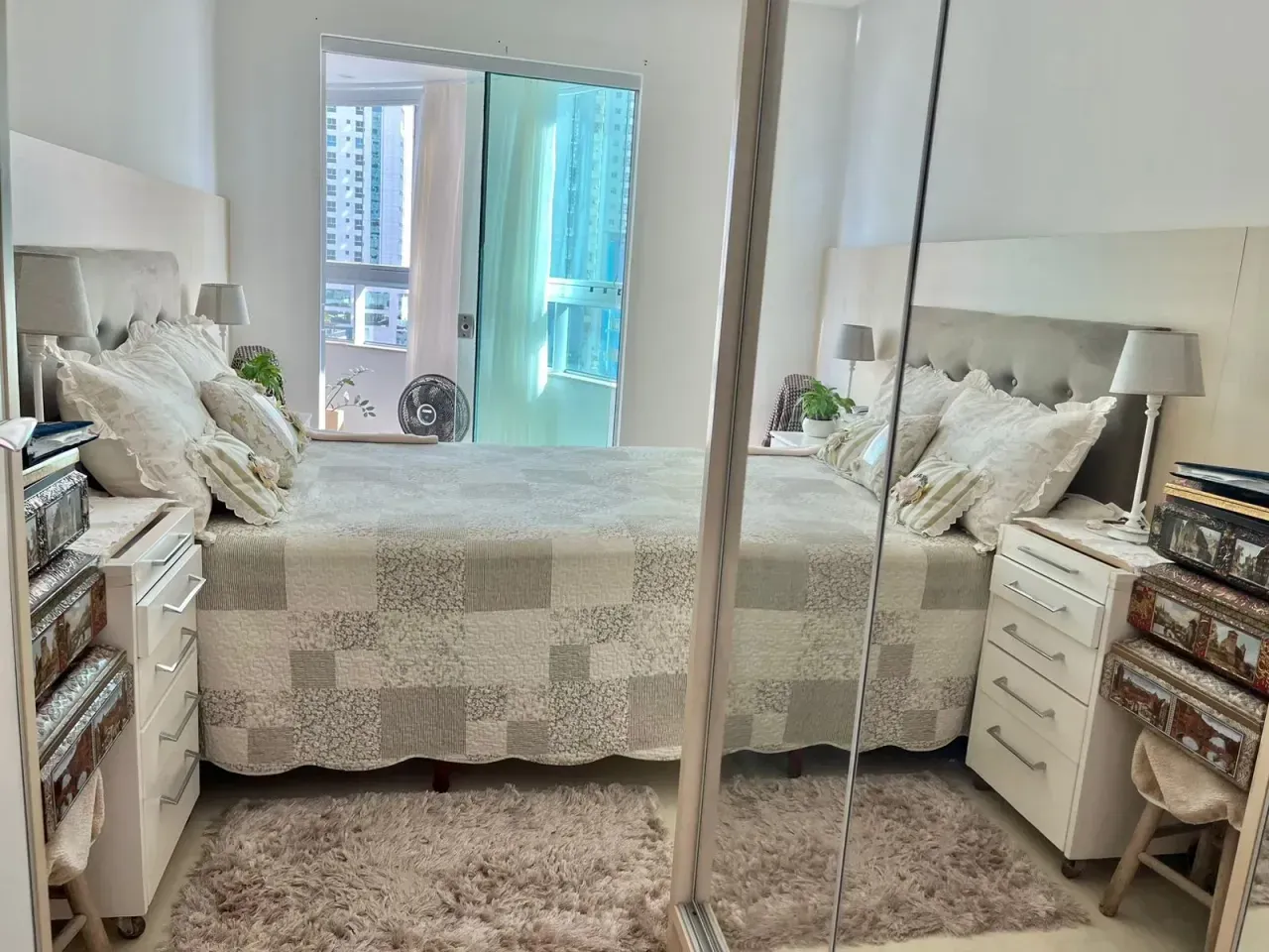 Apartamento mobiliado com 3 suítes e 2 vagas de garagem em Balneário Camboriú — foto 20