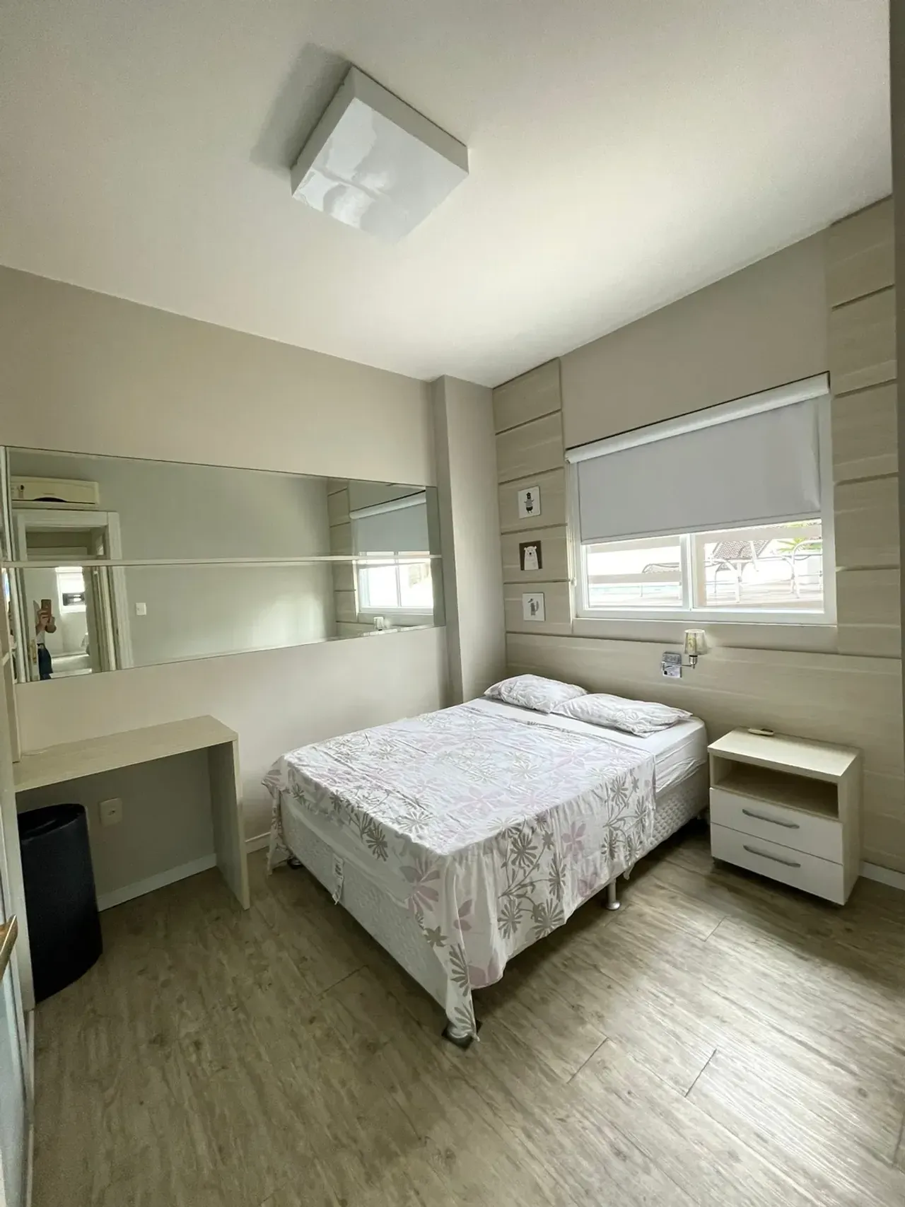 Apartamento no Ed Esquina Di Fiore com 3 dormitórios em Balneário Camboriú