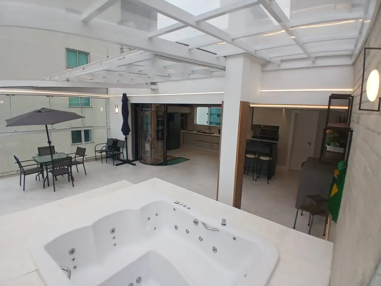 Cobertura Duplex com 3 suítes sendo 1 master na Barra Sul em Balneário Camboriú — foto 36