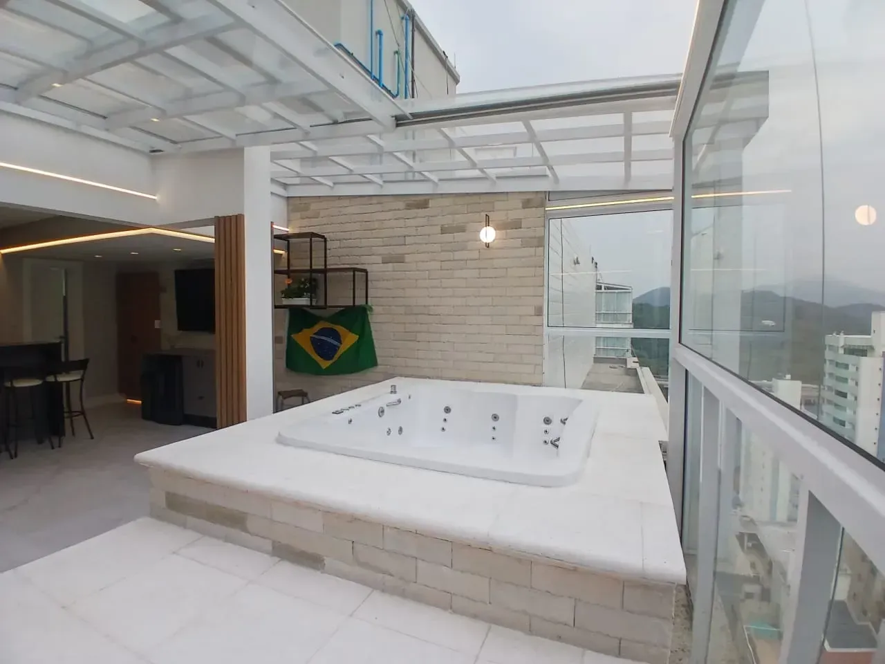 Cobertura Duplex com 3 suítes sendo 1 master na Barra Sul em Balneário Camboriú — foto 37