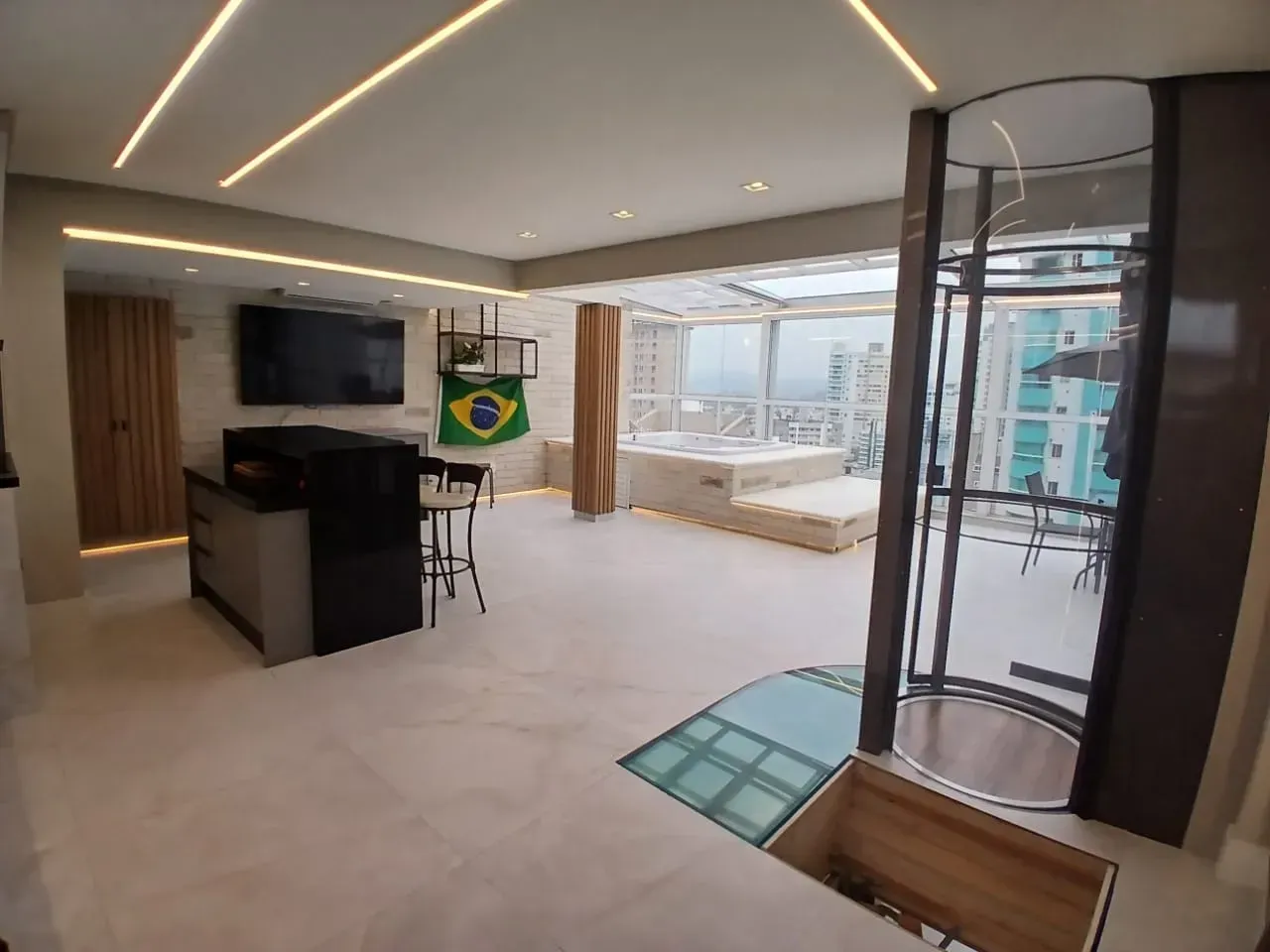 Cobertura Duplex com 3 suítes sendo 1 master na Barra Sul em Balneário Camboriú — foto 30
