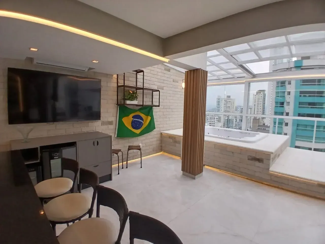 Cobertura Duplex com 3 suítes sendo 1 master na Barra Sul em Balneário Camboriú — foto 26