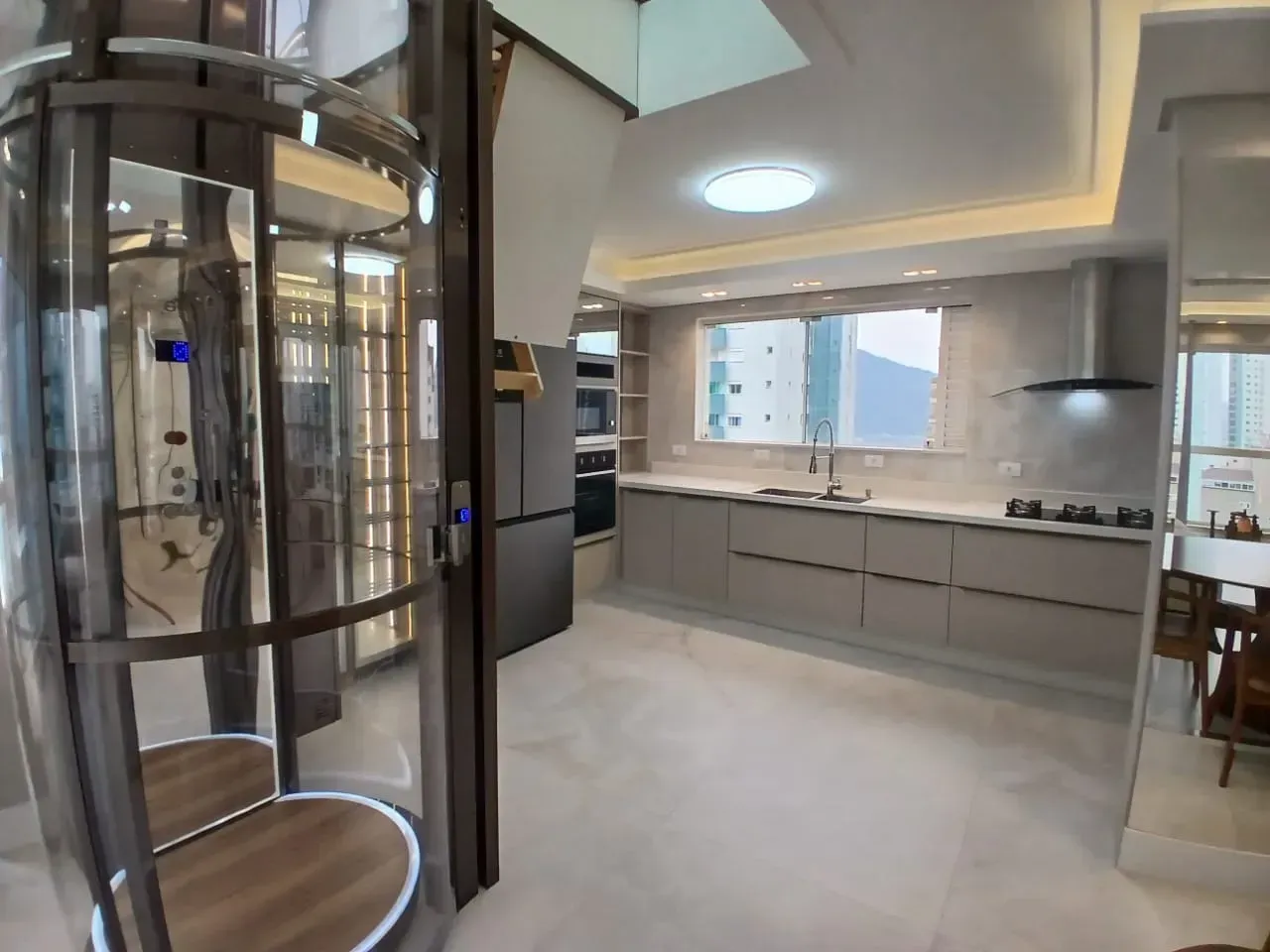 Cobertura Duplex com 3 suítes sendo 1 master na Barra Sul em Balneário Camboriú — foto 27