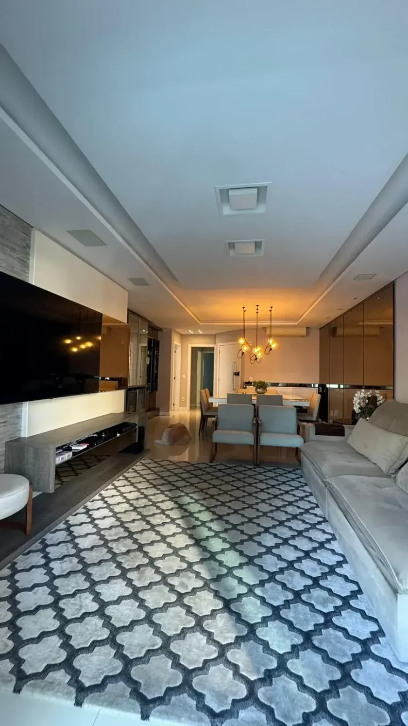 Apartamento com 1 suíte master e 1 demi próximo ao passeio São Miguel em Balneário Camboriú — foto 2