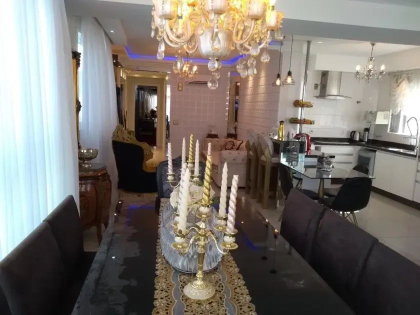 Apartamento no Edifício Leal Tower 140 no Centro de Balneário Camboriú — foto 3