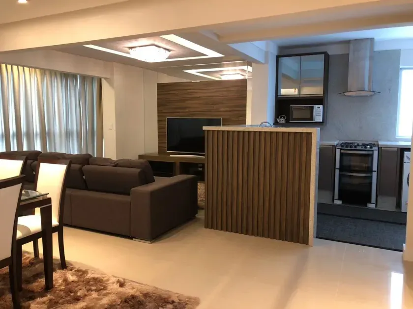 Apartamento no Edifício Albany com 3 dormitórios em Balneário Camboriú — foto 1