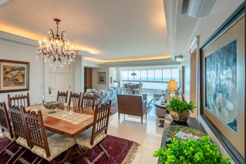 Apartamento no Edifício Dom Alvarez com 4 dormitórios em Balneário Camboriú — foto 6