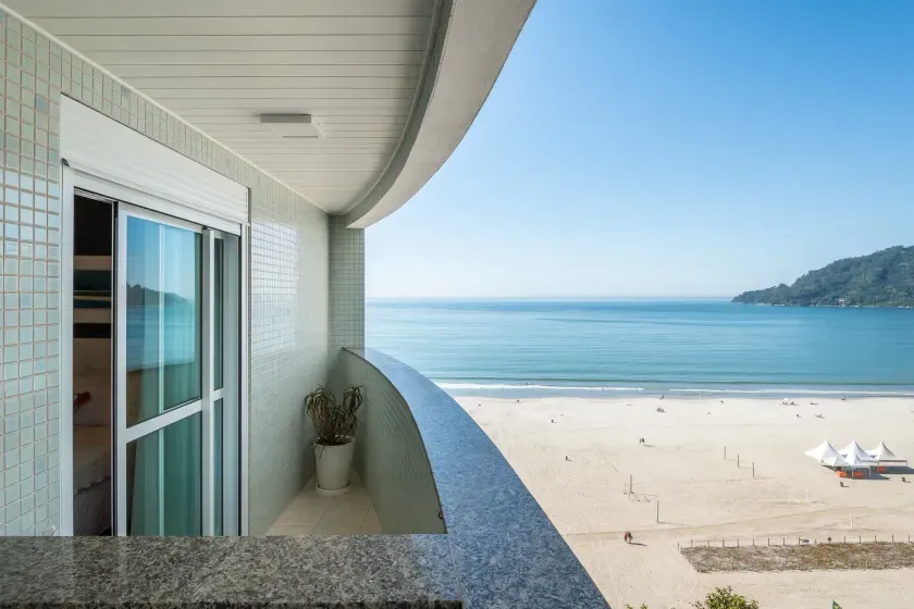 Apartamento no Edifício Dom Alvarez com 4 dormitórios em Balneário Camboriú — foto 21
