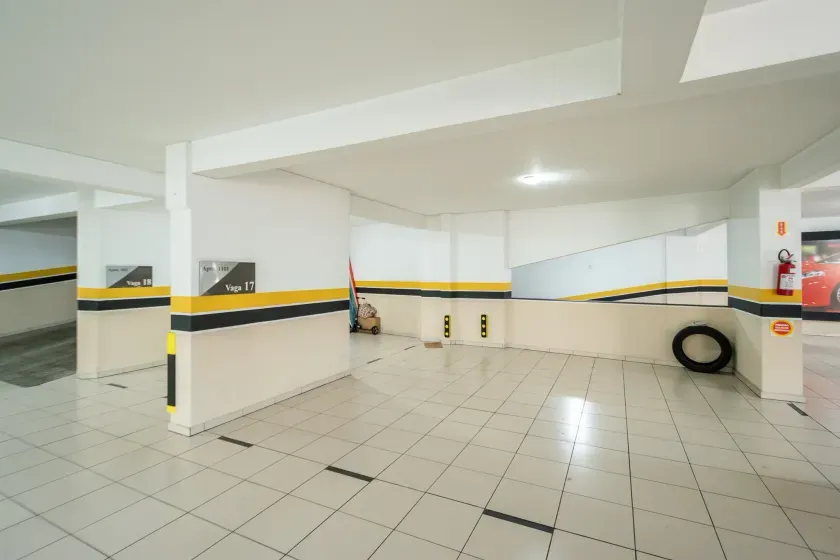 Apartamento no Edifício Dom Alvarez com 4 dormitórios em Balneário Camboriú — foto 39