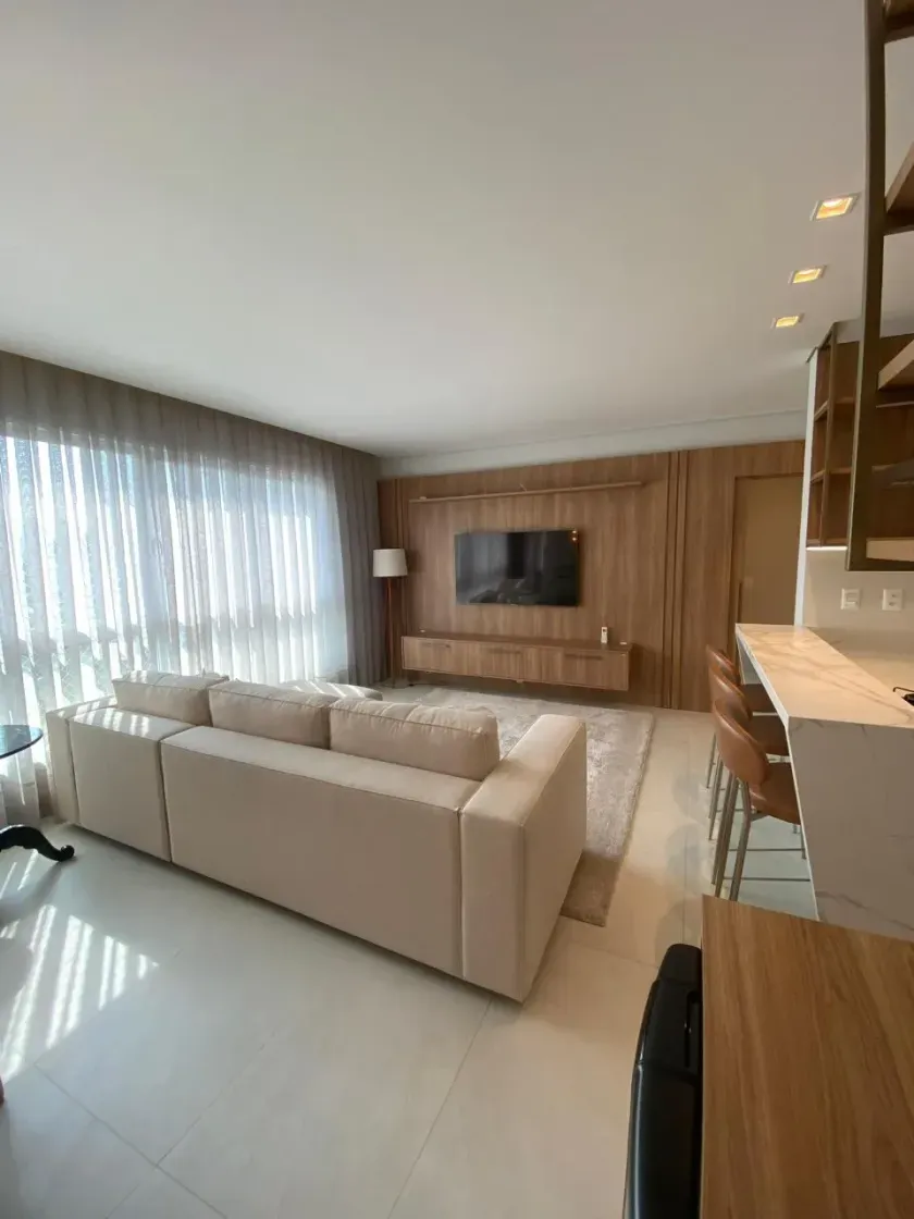 Apartamento no Edifício Solar Di Capri com 2 suítes em Balneário Camboriú — foto 1