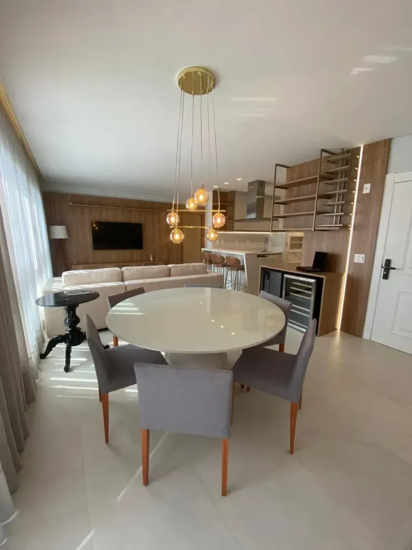 Apartamento no Edifício Solar Di Capri com 2 suítes em Balneário Camboriú — foto 3