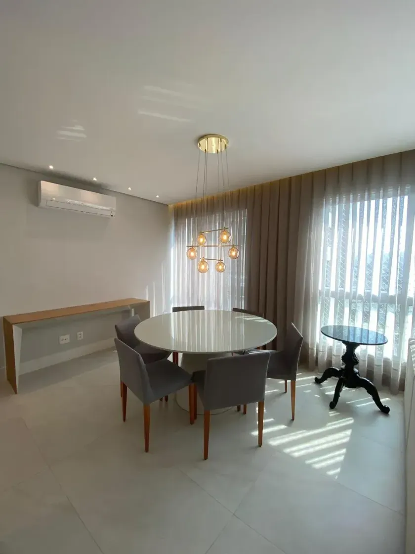 Apartamento no Edifício Solar Di Capri com 2 suítes em Balneário Camboriú — foto 4