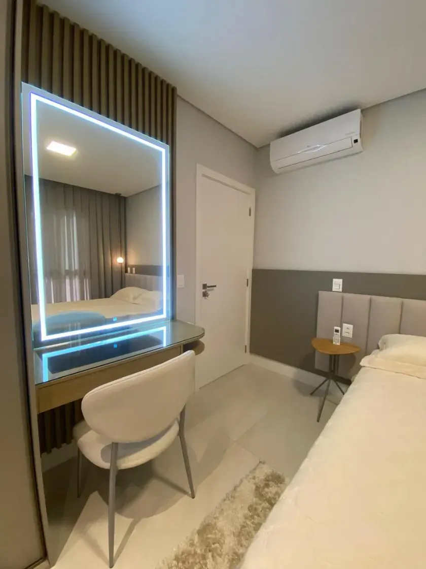 Apartamento no Edifício Solar Di Capri com 2 suítes em Balneário Camboriú — foto 12