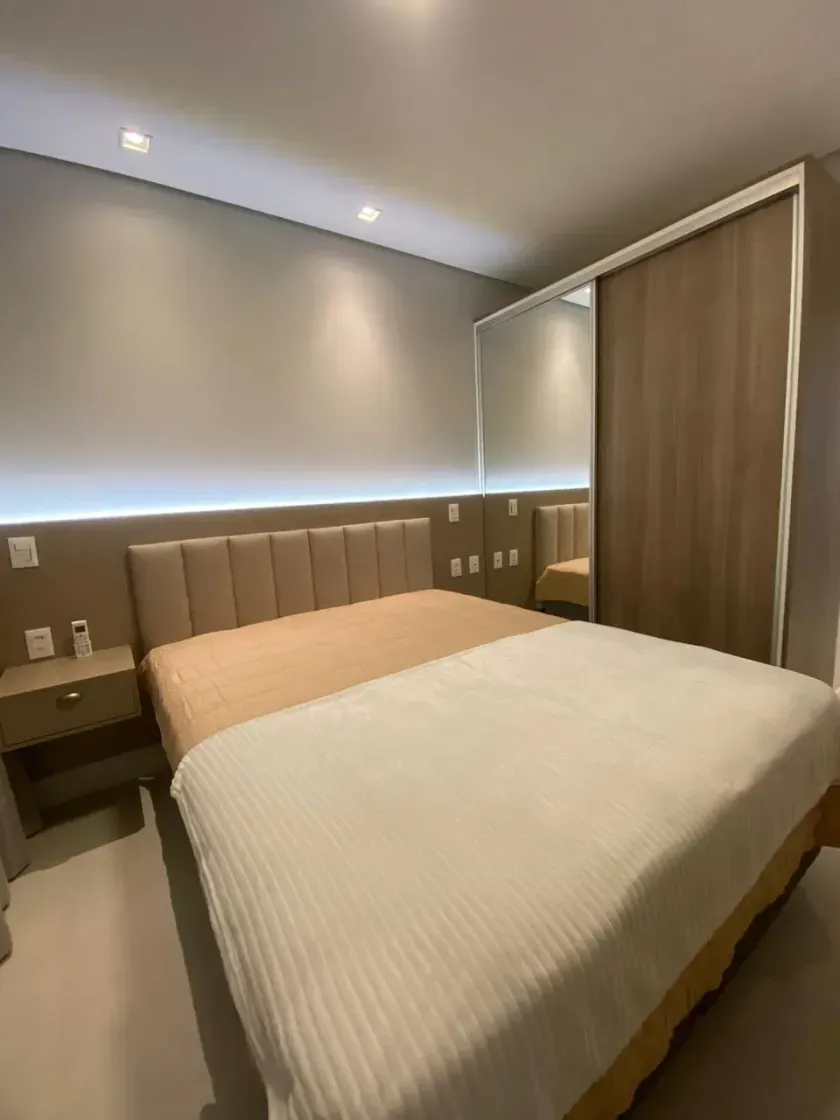 Apartamento no Edifício Solar Di Capri com 2 suítes em Balneário Camboriú — foto 14