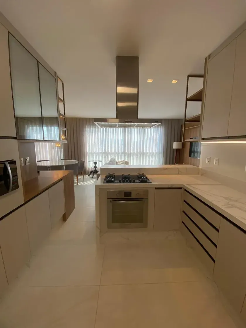 Apartamento no Edifício Solar Di Capri com 2 suítes em Balneário Camboriú — foto 22