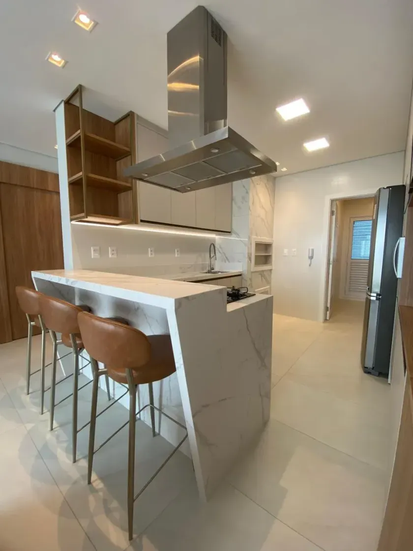 Apartamento no Edifício Solar Di Capri com 2 suítes em Balneário Camboriú — foto 24